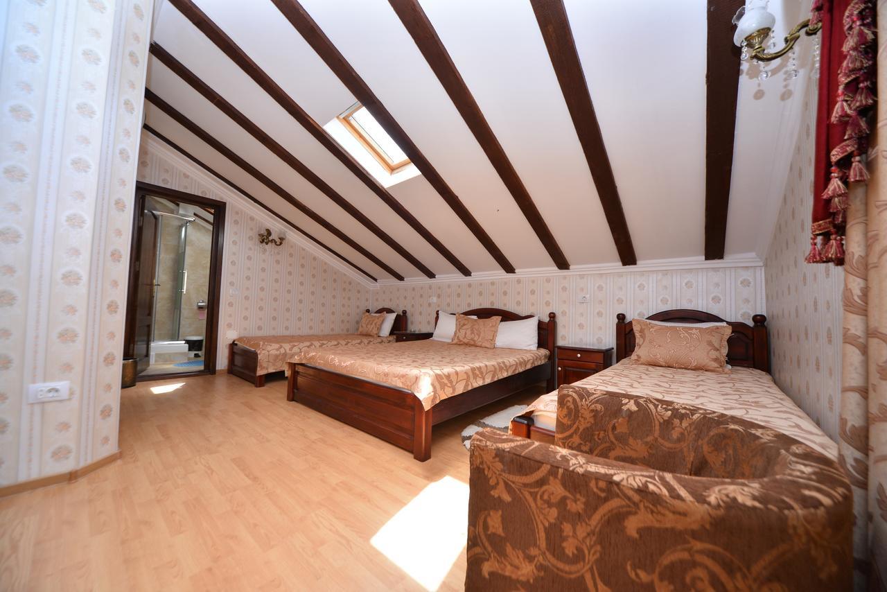 Edy'S Royal Predeal Hotel ภายนอก รูปภาพ