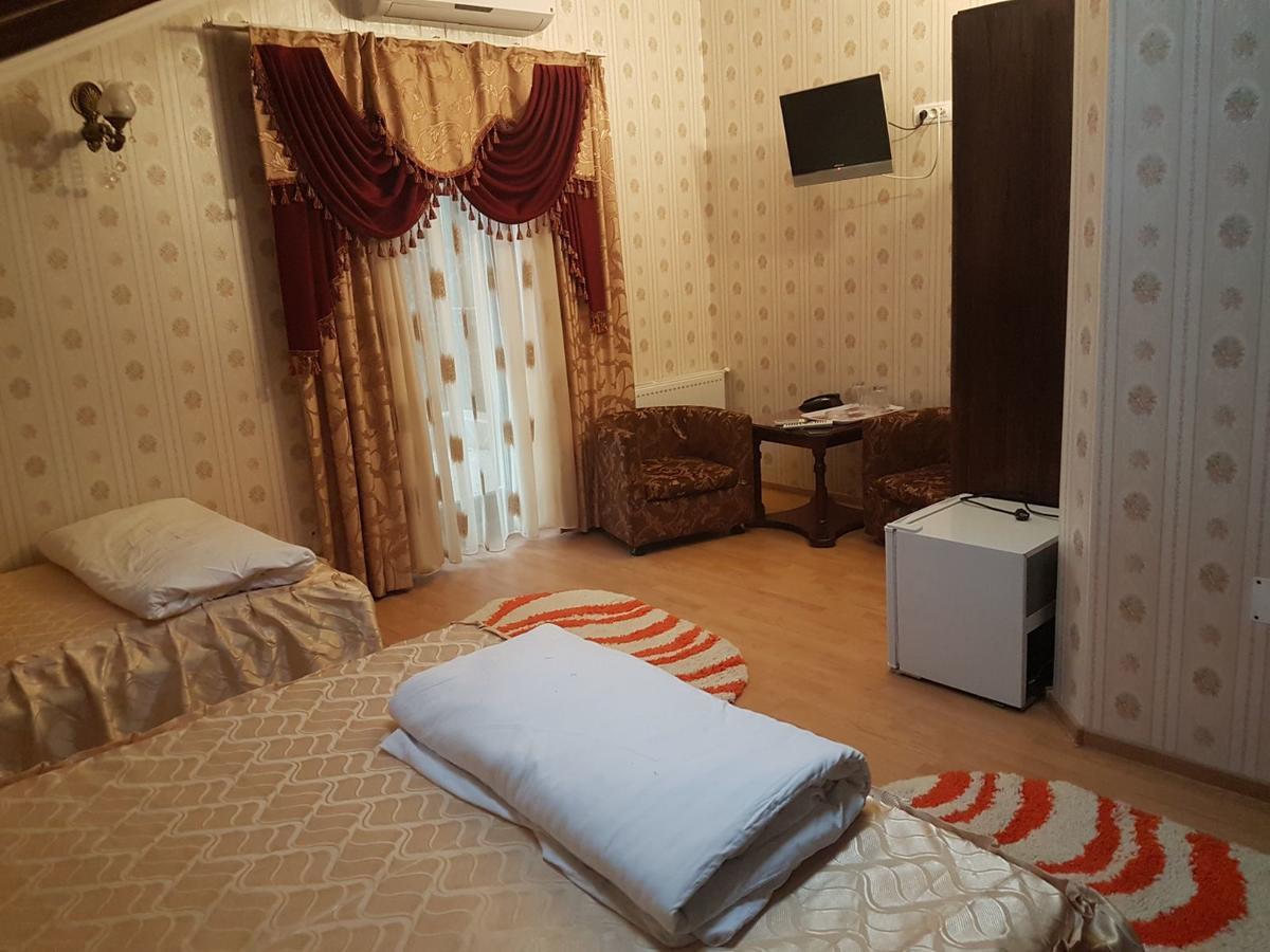 Edy'S Royal Predeal Hotel ภายนอก รูปภาพ