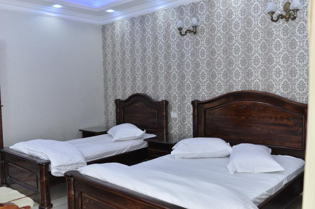 Edy'S Royal Predeal Hotel ภายนอก รูปภาพ