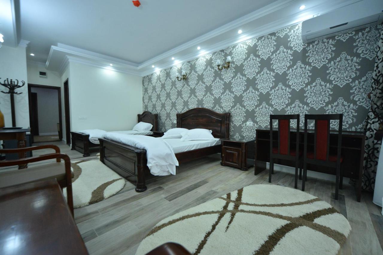 Edy'S Royal Predeal Hotel ภายนอก รูปภาพ