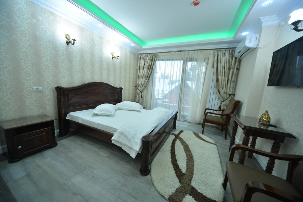 Edy'S Royal Predeal Hotel ภายนอก รูปภาพ